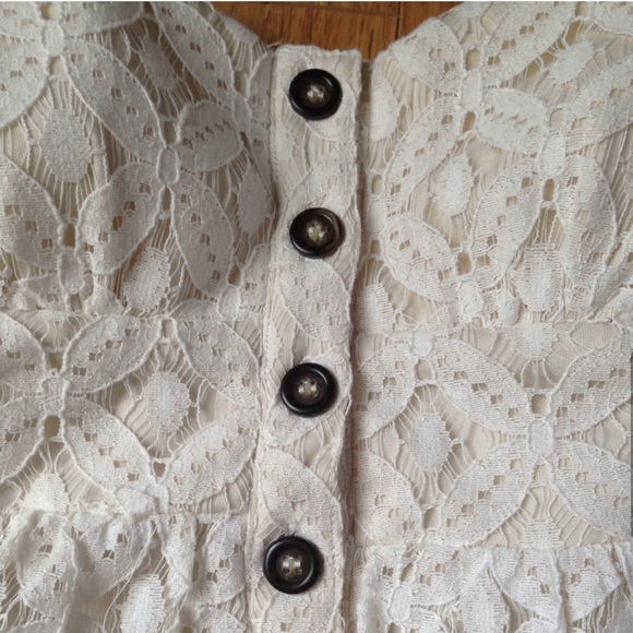 NWT White Lace Dress - Picture 5 of 6